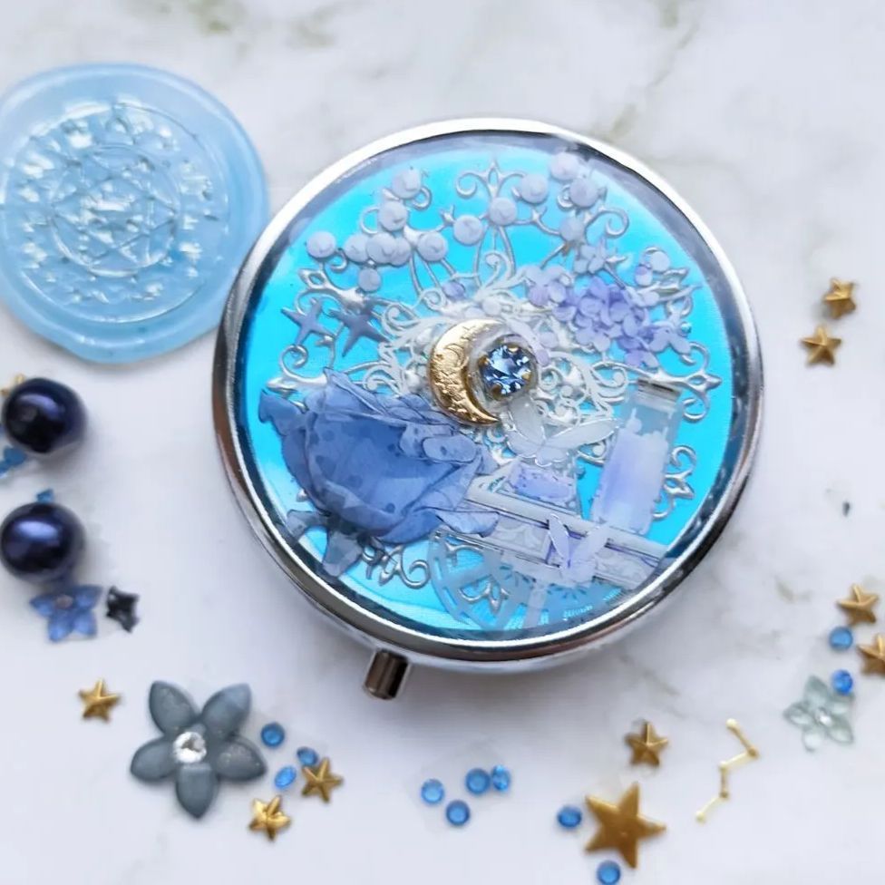 5371☆ シマエナガ ピルケース 小物入れ レジン ハンドメイド 訳