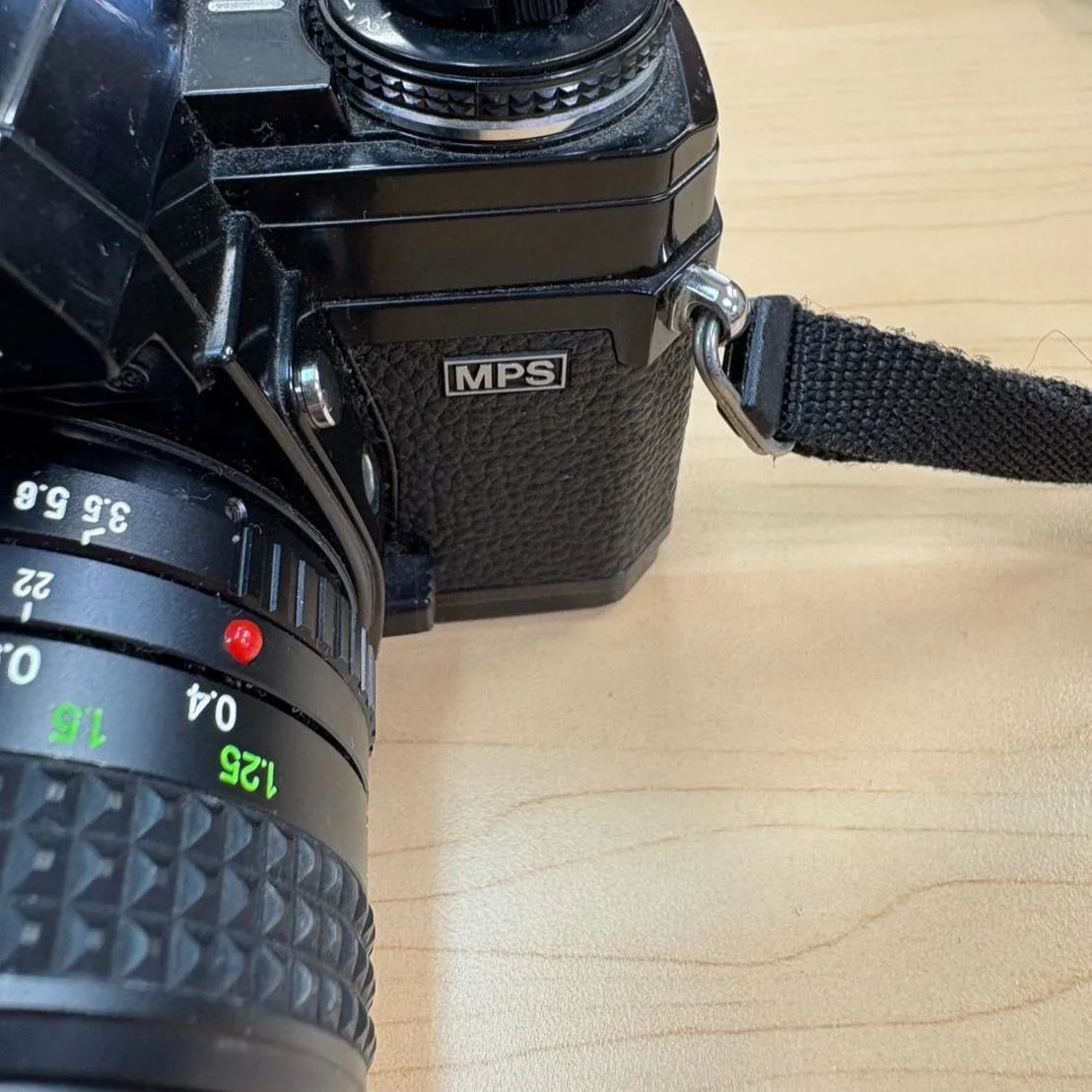 s136 Minolta X-700 一眼レフカメラ レンズ 付属品付き 実用品 MINOLTA X-700 一眼レフカメラ レンズ付き