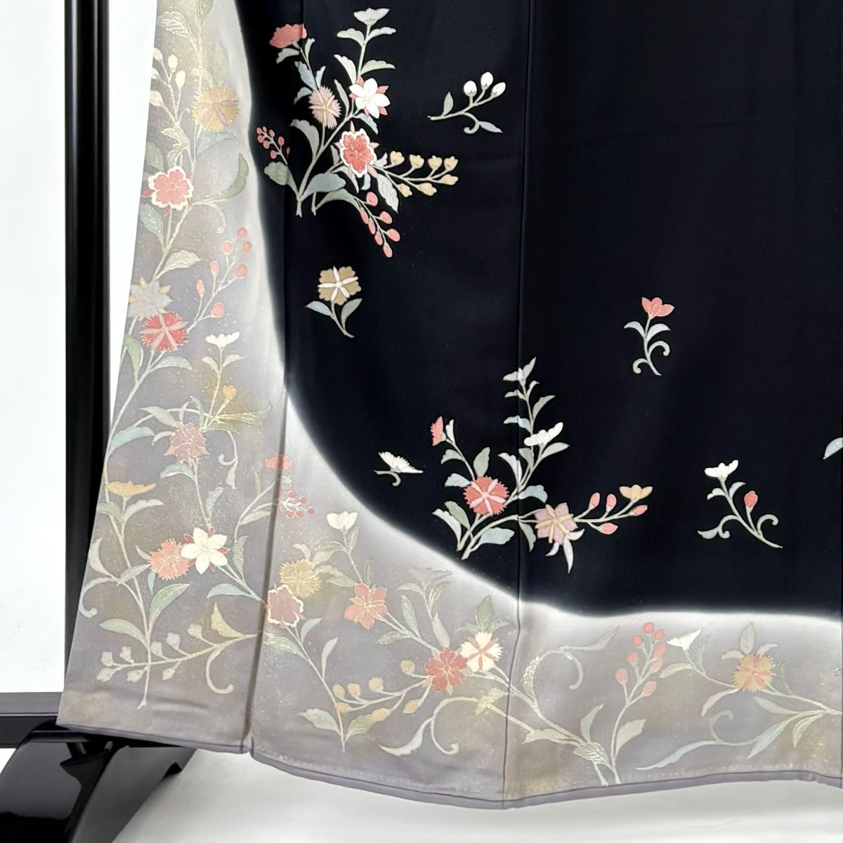 ★専用★未使用品 訪問着 枝花 くすみ紫 枝花 綸子 金彩 身丈162.0cm 振袖 身丈163.5cm 裄丈67cm M 袷 扇 花丸文 金銀彩 金糸 灰紫