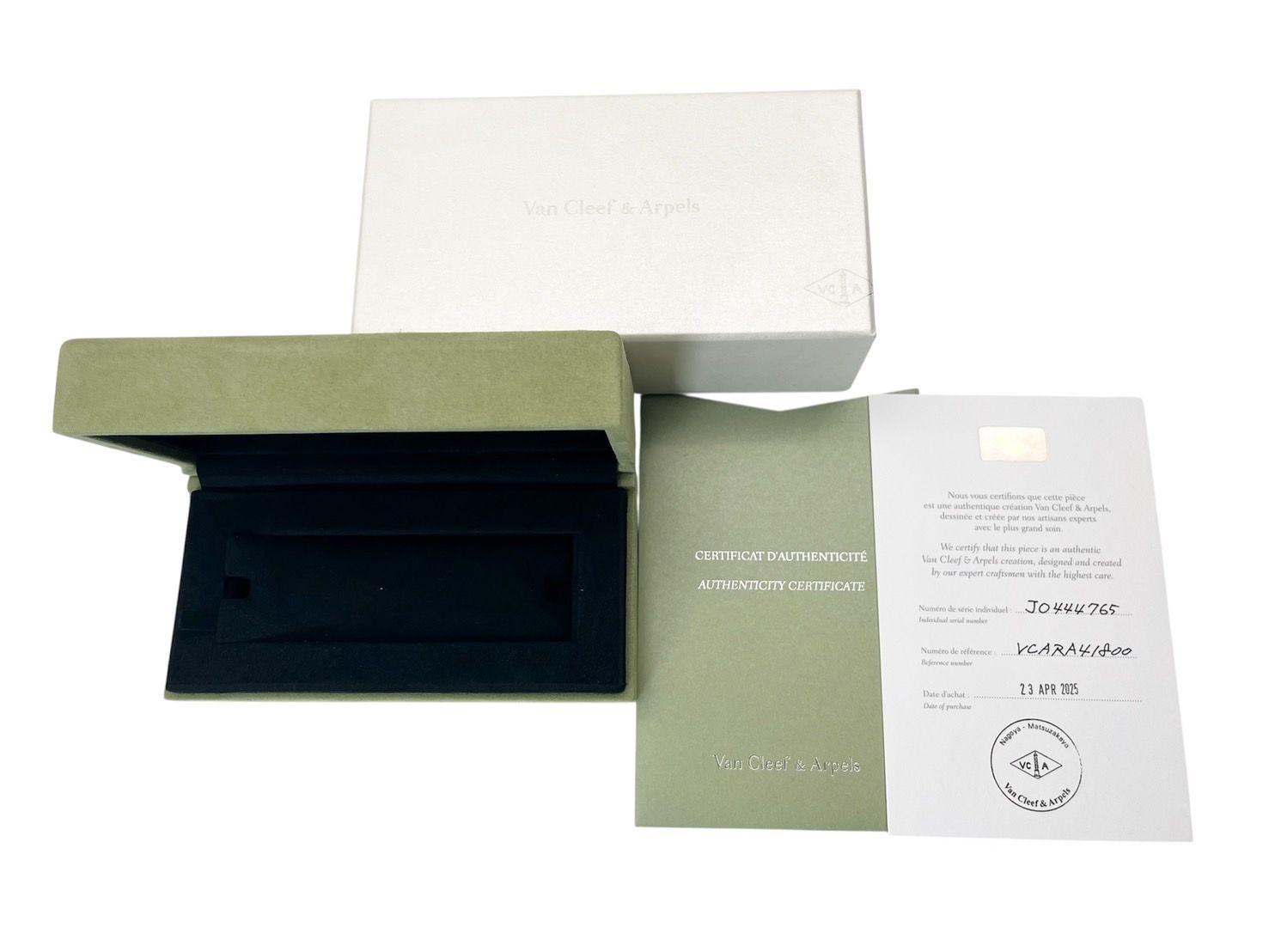 Van Cleef & Arpels マザーオブパールアルハンブラ ★保証書付き Van Cleef & Arpels マザーオブパールアルハンブラ ☆保証書付き Van