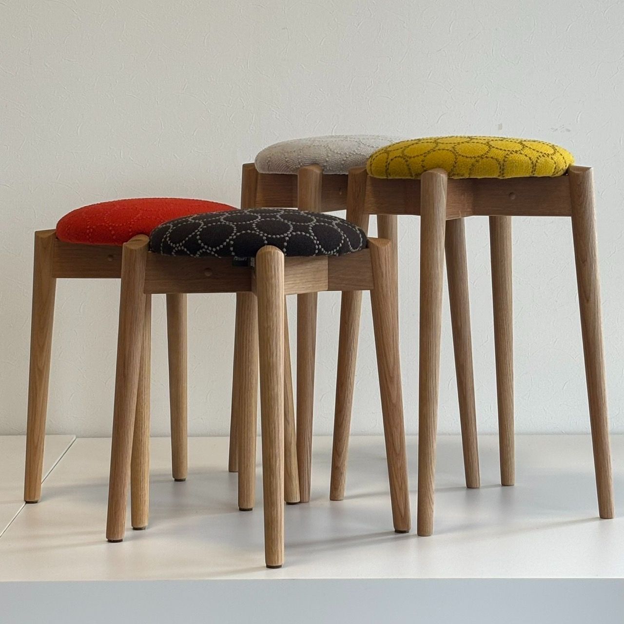 L3705-273 英国アンティーク スツール ヴィクトリア ハイスツール