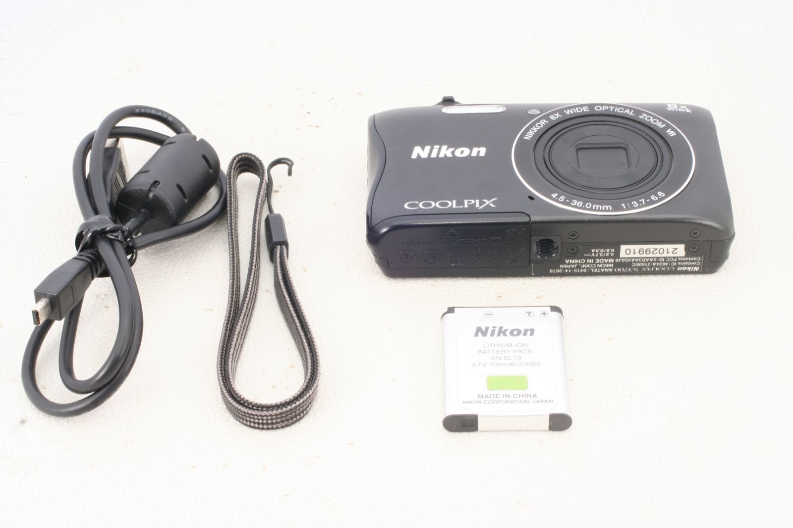 良品☆清掃済 完動品 ニコン Nikon COOLPIX S3700 オールドコンデジ