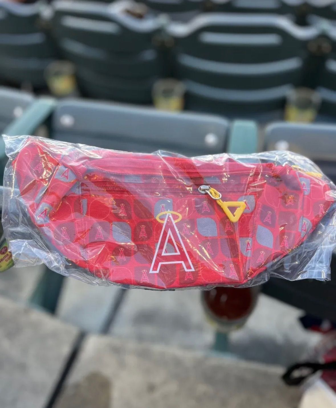 ロサンゼルス エンジェルス ショルダーバッグ 球場配布 MLB ドジャース