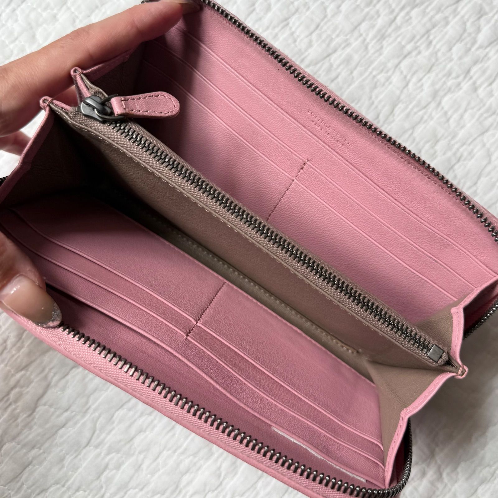 美品 BOTTEGA VENETA ボッテガヴェネタ イントレチャート ラウンド 