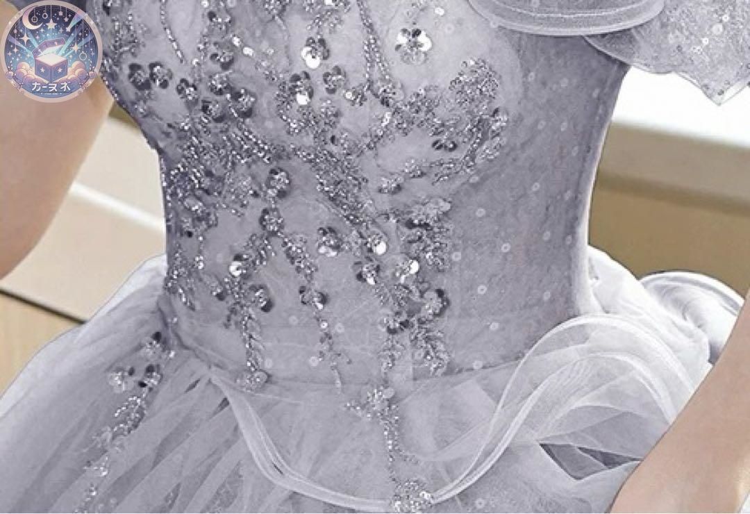 新品未使用 お花のデザインにフリルがゴージャスなイブニング