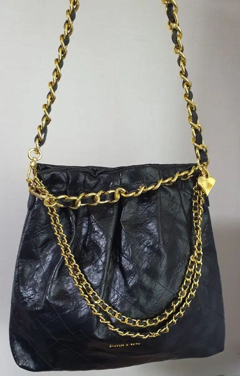 CHARLESKEITH 黒 キルティングバッグ ブラック 2way CHARLES & KEITH