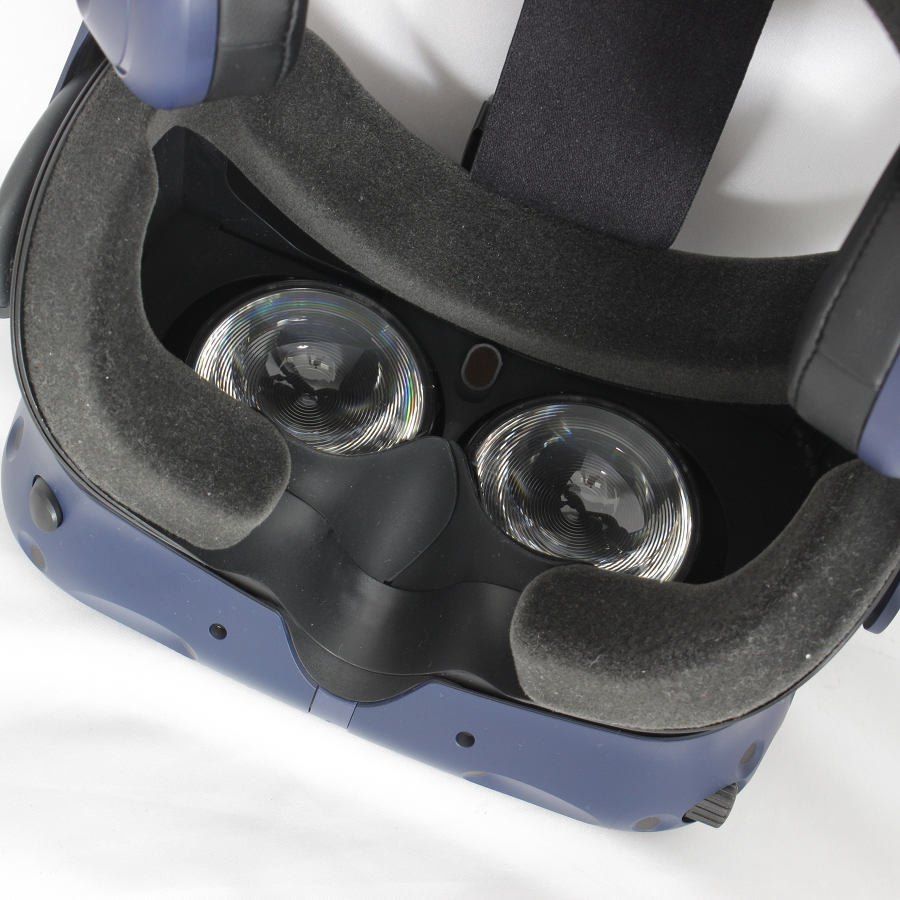 【週末値下げ】 美品◆HTC VIVE Proヘッドマウントディスプレイ 週末値下げ】 美品◇HTC VIVE Proヘッドマウントディスプレイ 23,240円
