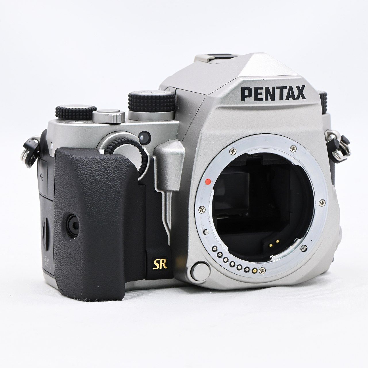 ペンタックス PENTAX KP ボディ シルバー デジタル一眼レフカメラ【中古】