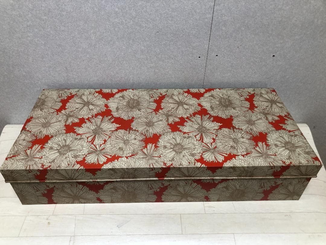 送料無料 着物収納ケース 桐柄デザイン 和服用衣装箱 金属製 ブリキ箱