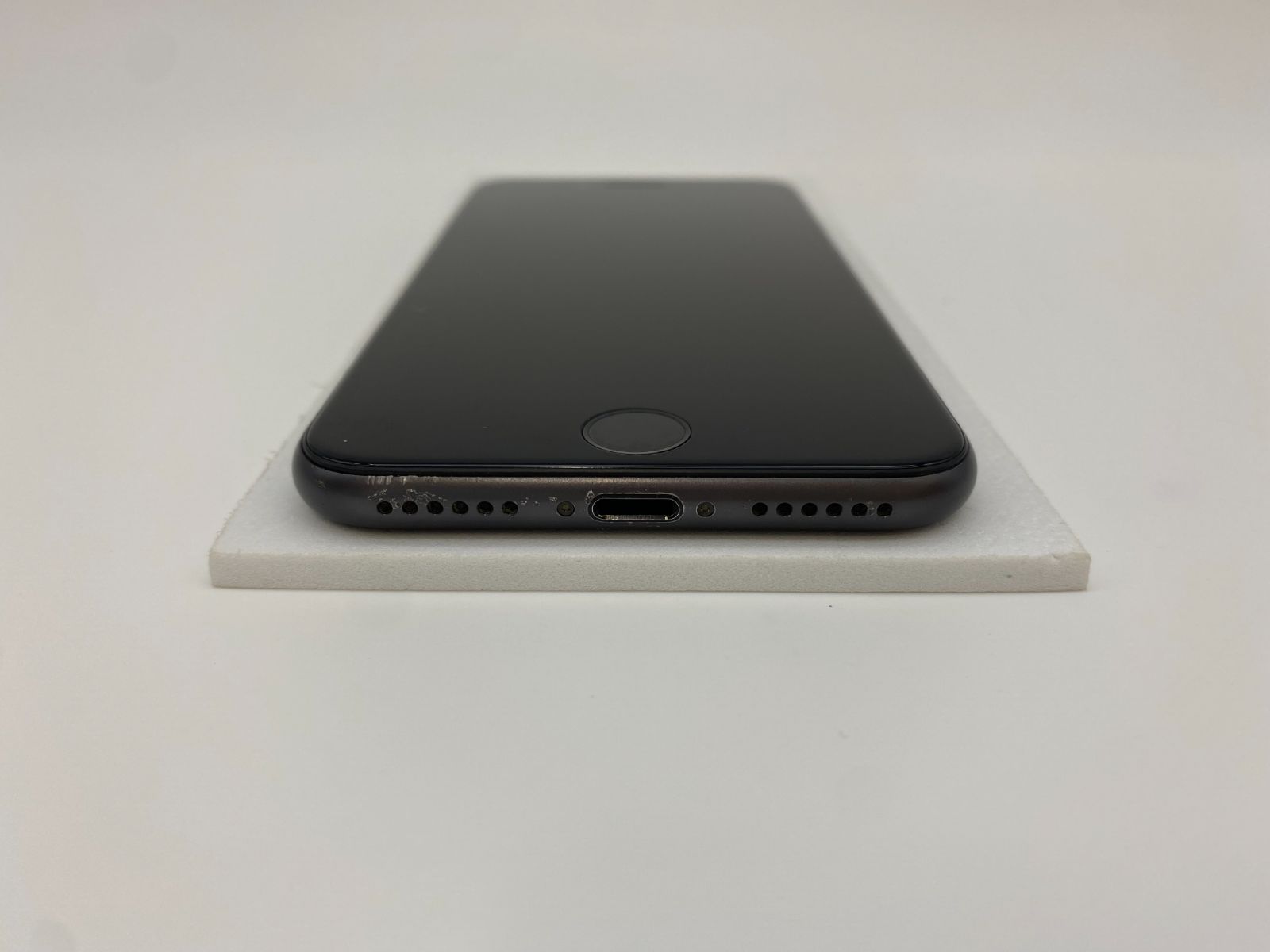 ☆美品☆iPhone8 64G グレイ/シムフリー/大容量新品BT100% 64 - スマートフォン/携帯電話