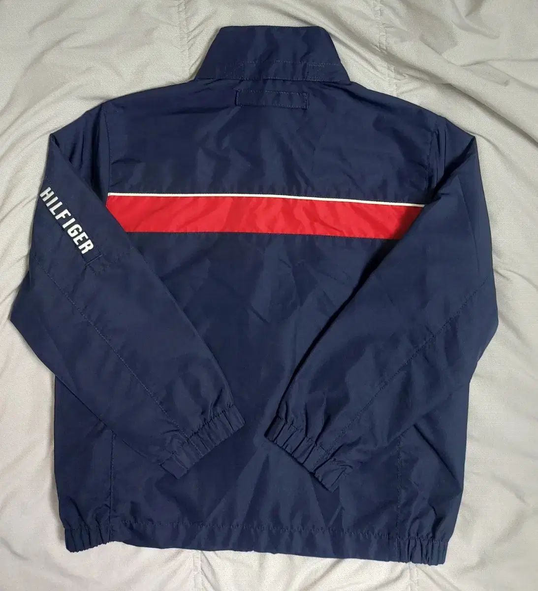 品質保証！ キッズジュニア Tommy Hilfiger トミーヒルフィガー 春 秋 アウター S 6 7歳 美的な