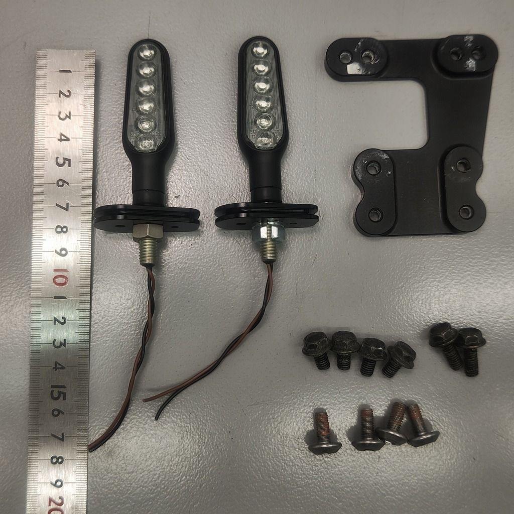 フェンダーレスキット LEDナンバー灯