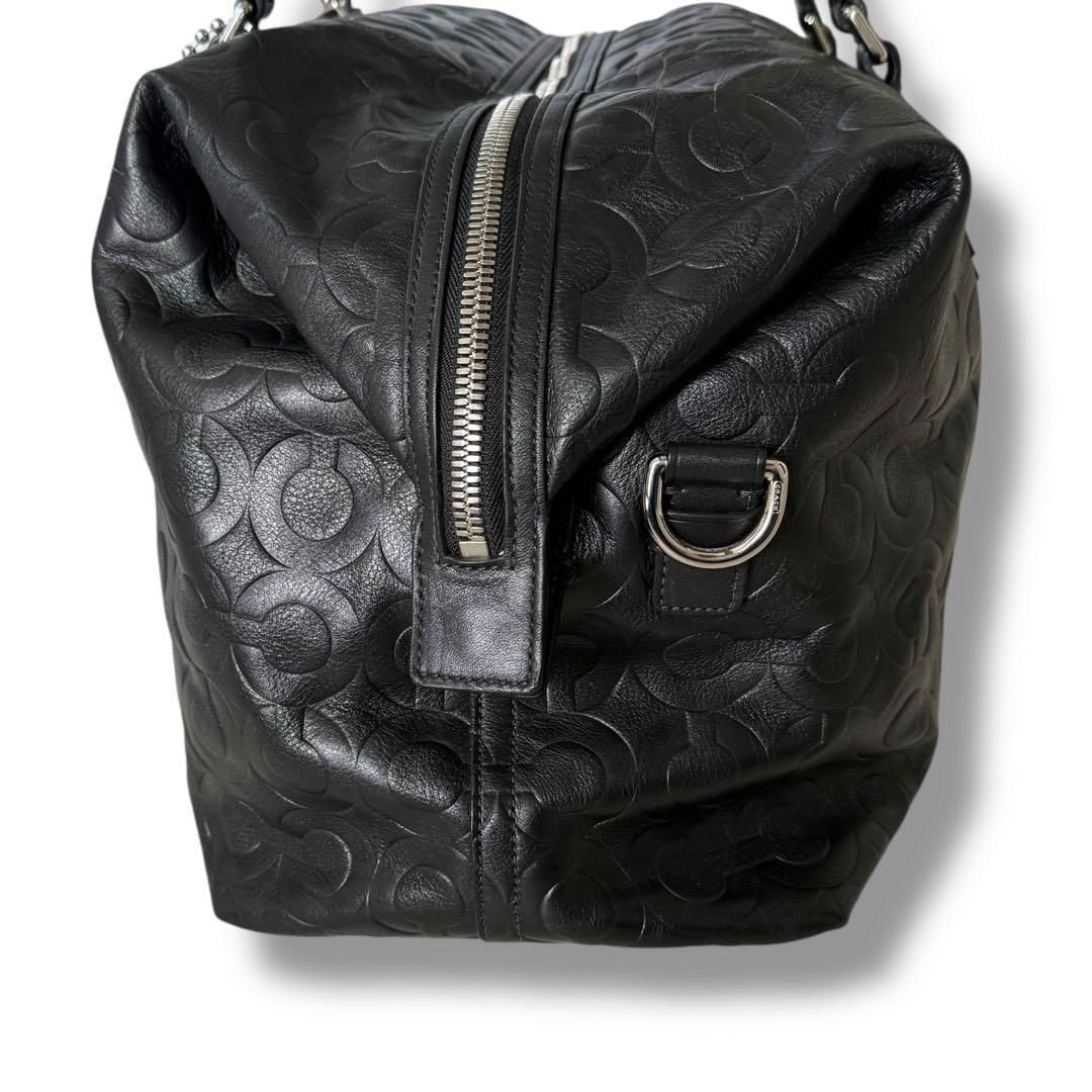 コーチ オプアート エンボス ボストンバッグ　オールレザー 本革 ロゴ 大容量 コーチ オプアート エンボス ボストンバッグ オールレザー 本革