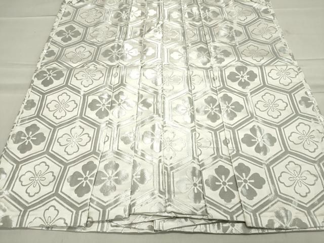 馬乗り袴 亀甲花菱文