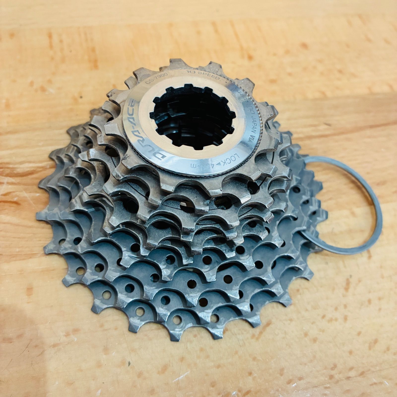 デュラエース CS-7900 12-25T 10S DURA-ACE カセット スプロケット SHIMANO 1mmスペーサー付 シマノ10速 超軽量 チタン 洗浄済