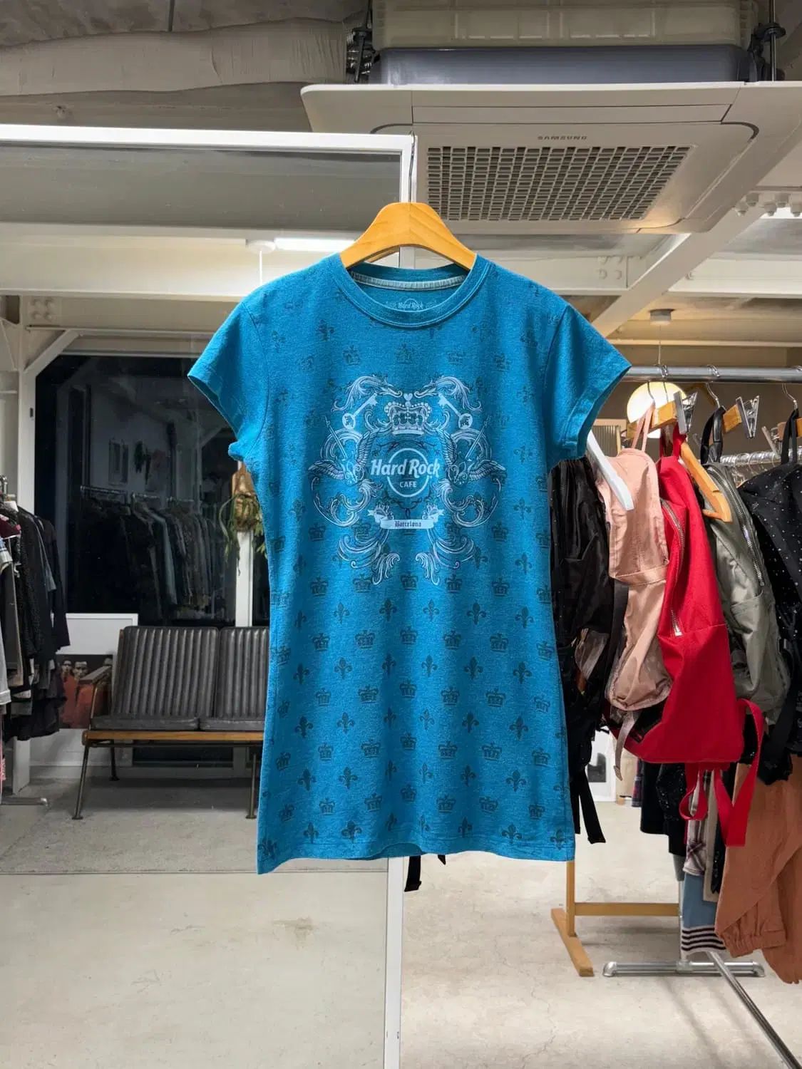 ハードロックカフェ バルセロナ ゴシック Tシャツ