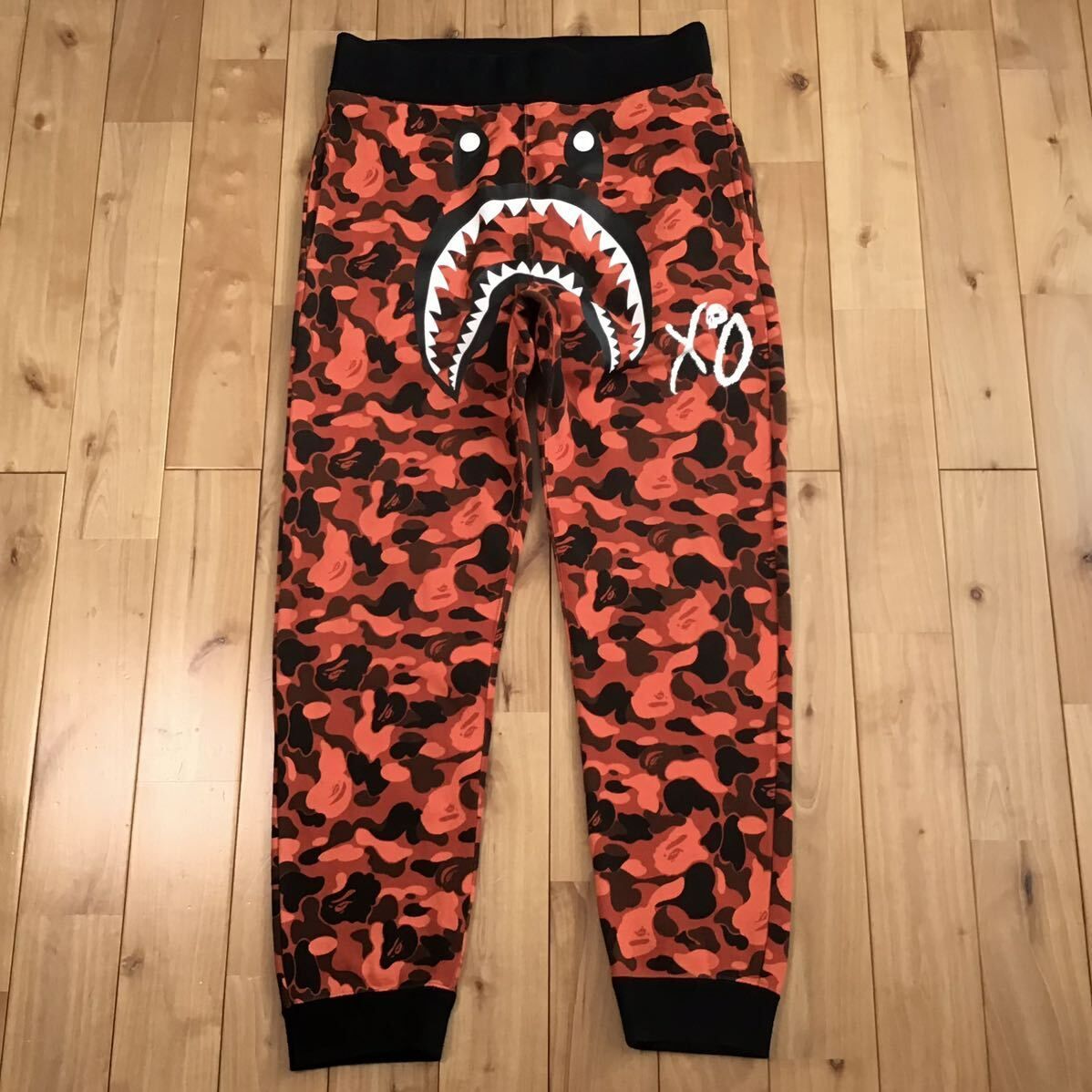 ☆激レア☆ XO × BAPE シャーク スウェットパンツ Mサイズ a bathing ape The Weeknd shark sweat  pants エイプ ベイプ red camo 迷彩 - メルカリ