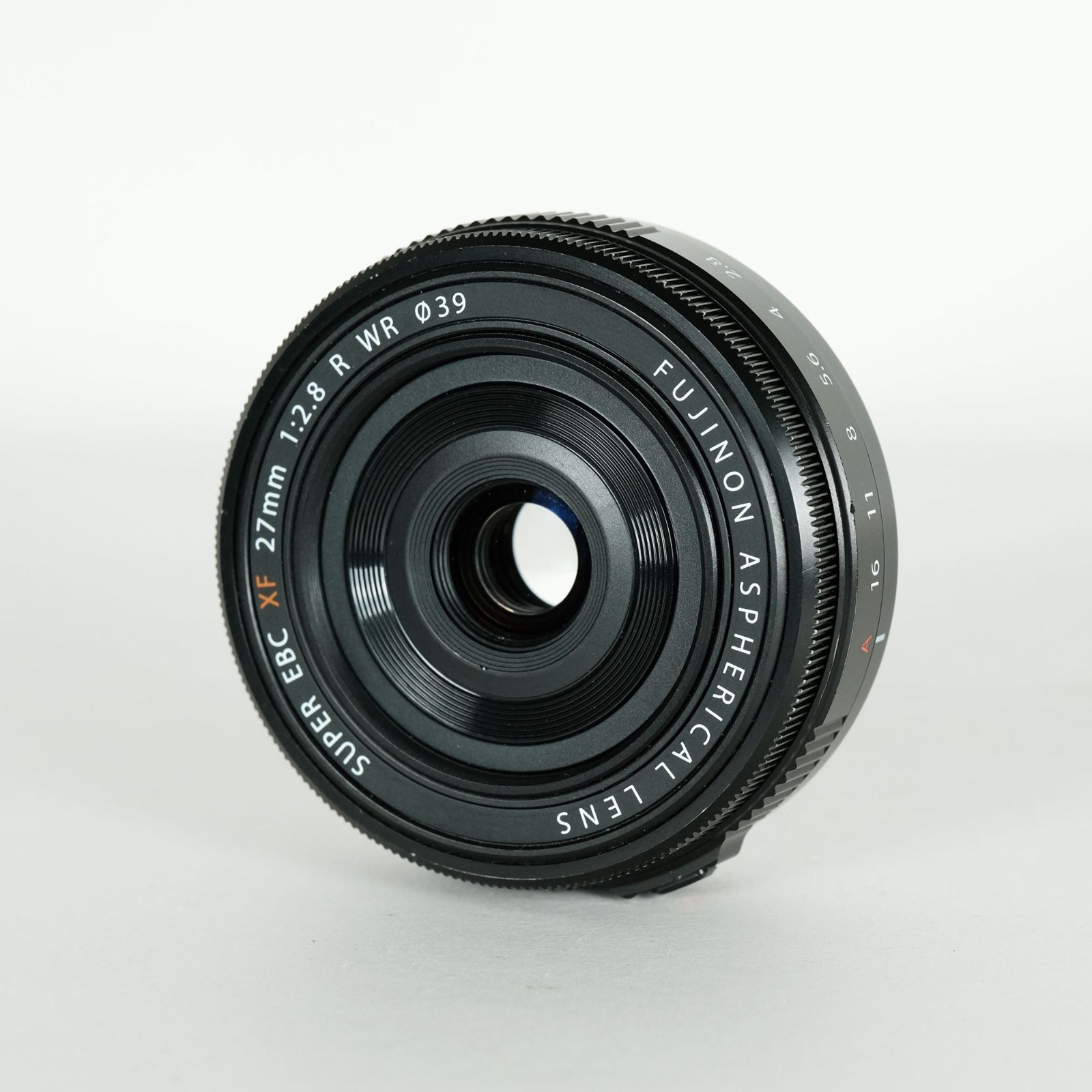 [美品] FUJIFILM XF27mmF2.8 / 富士フイルムXマウント r 富士フイルム XF27mmF2.8 R WR レビュー｜日常使いに最適 クリア