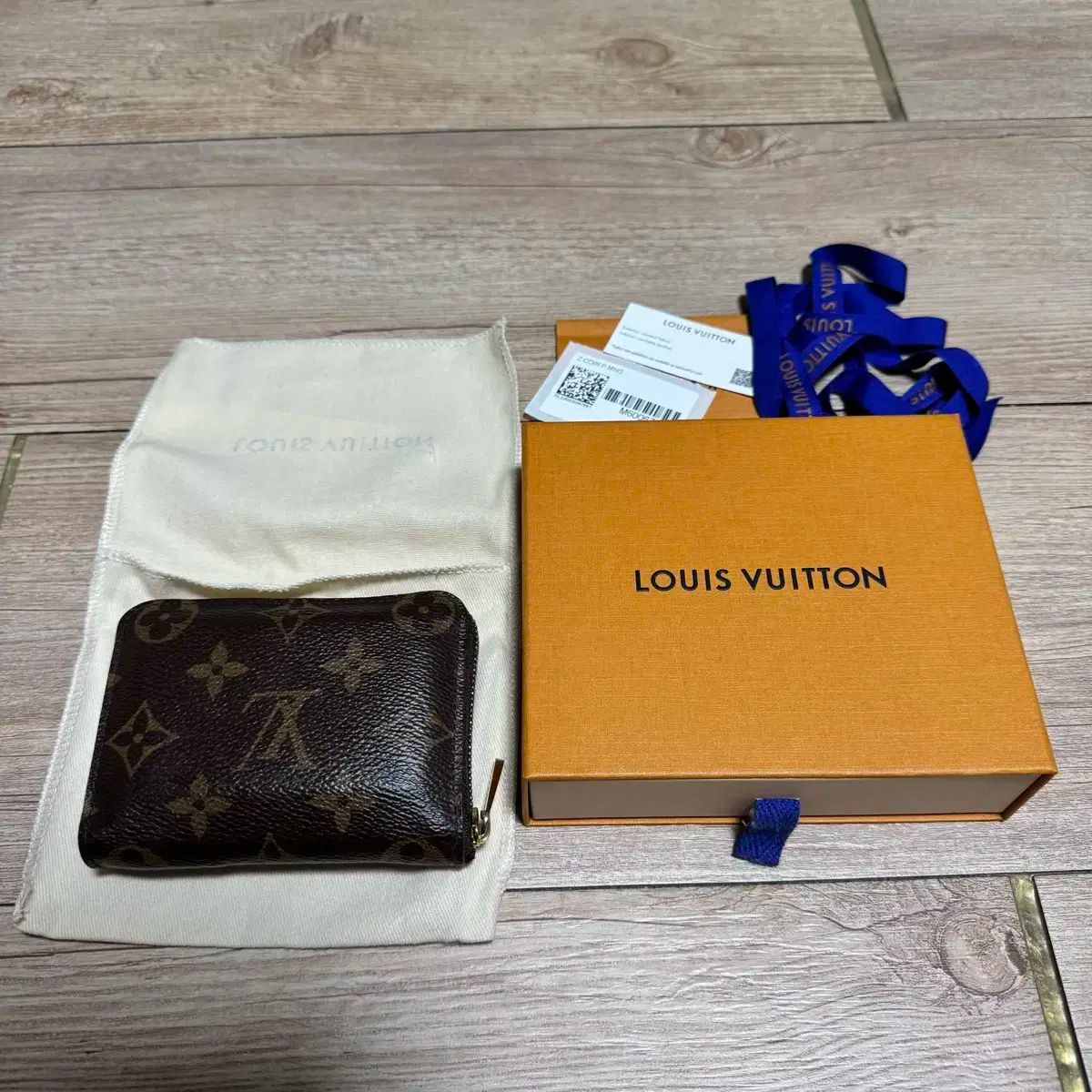 Louis Vuitton ルイヴィトン ジッピー コインケース パース
