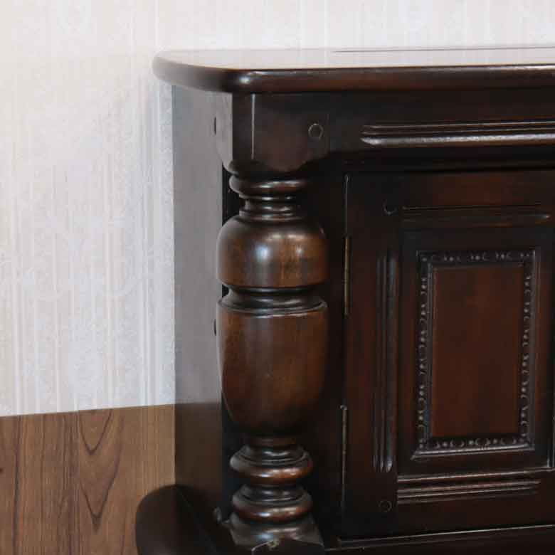 コロニアル コートキャビネット