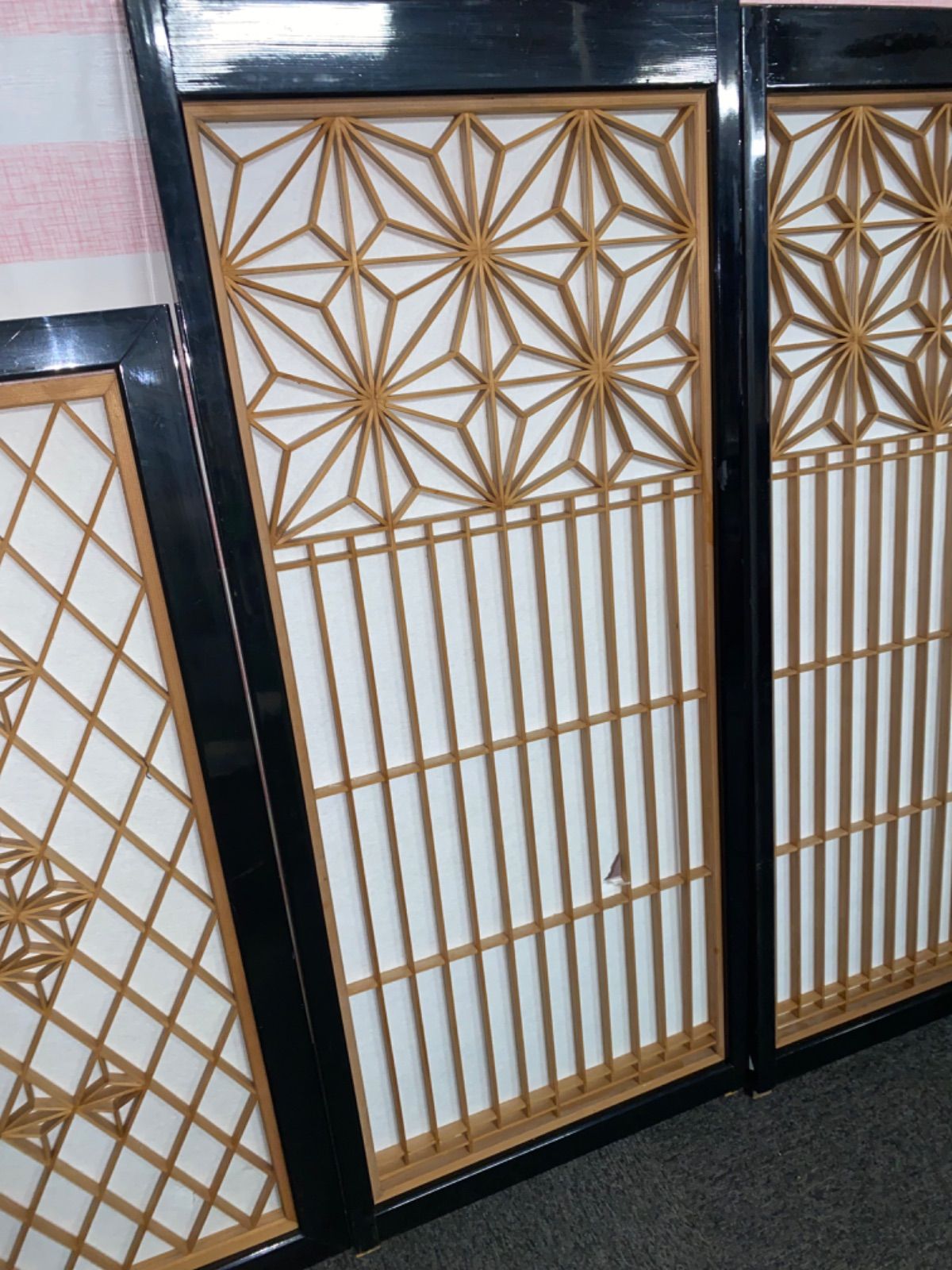 障子 一部穴あり