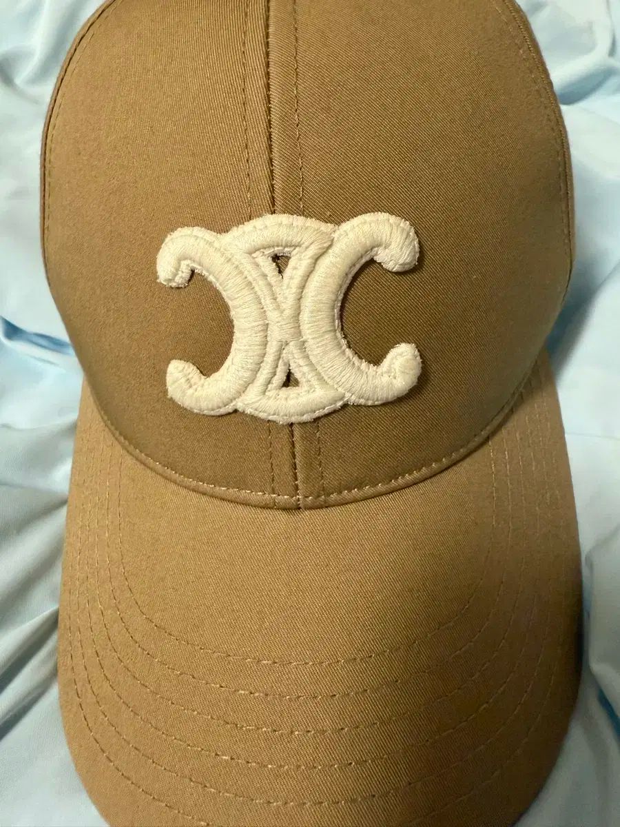 Celine セリーヌ トリオンフ ボールキャップ ブラウン