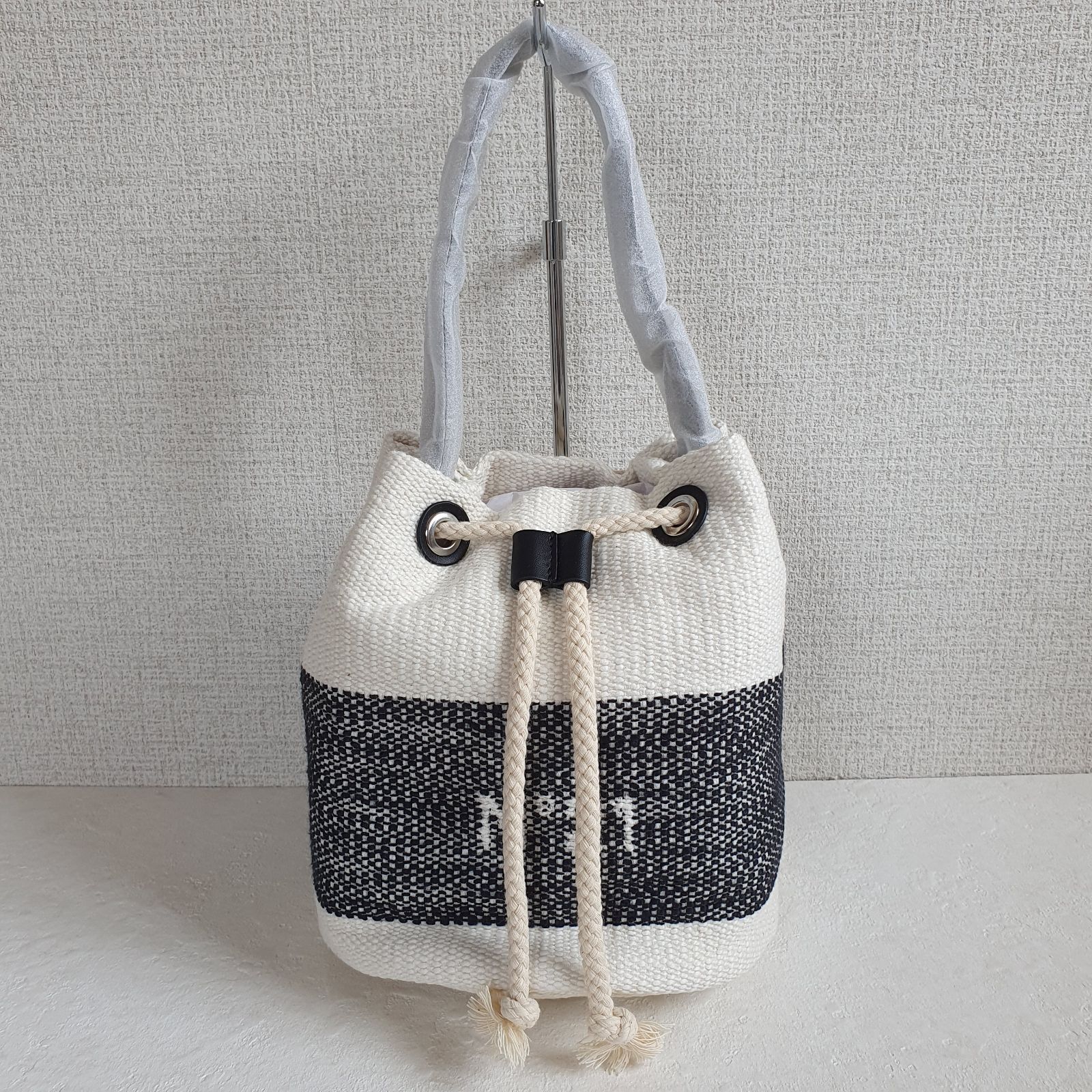 ♥ N°21 KIDS ロゴ コットンバケットバッグ オフホワイト N21932N0356