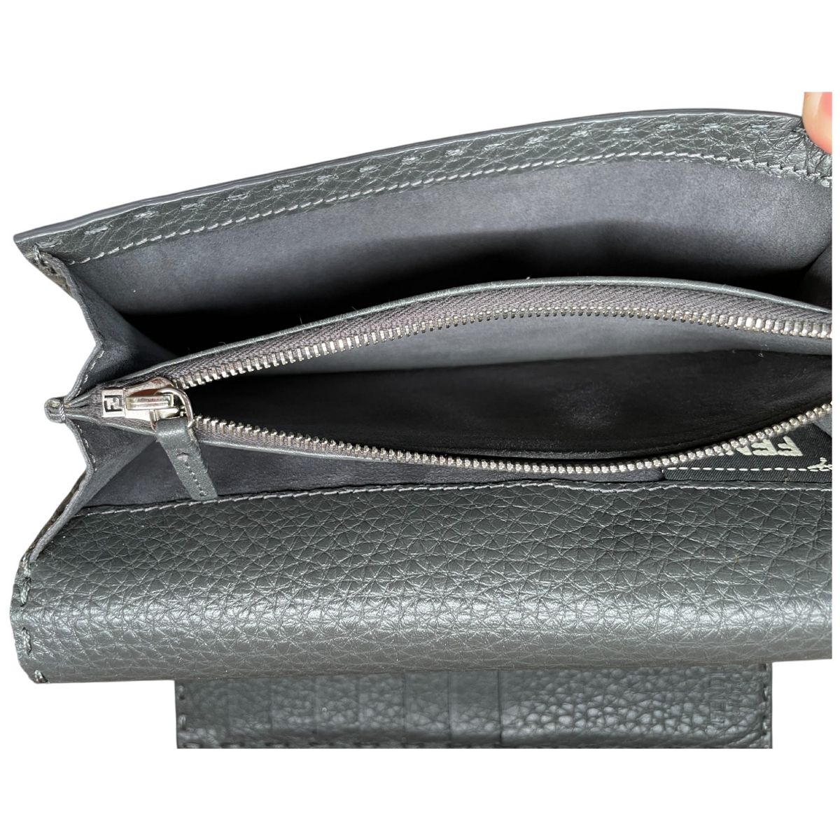 【付属品完備・美品✨】フェンディ ピーカブー セレリア ターンロック 長財布 FENDI フェンディ セレリア ピーカブー ターンロック