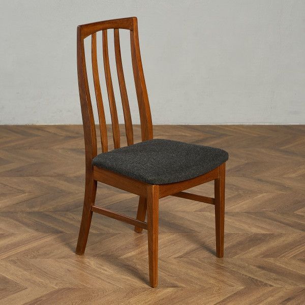 92586★A&F Howland 英国 ヴィンテージ ダイニングチェア 92586☆A&F Howland 英国 ヴィンテージ ダイニングチェア - メルカリ