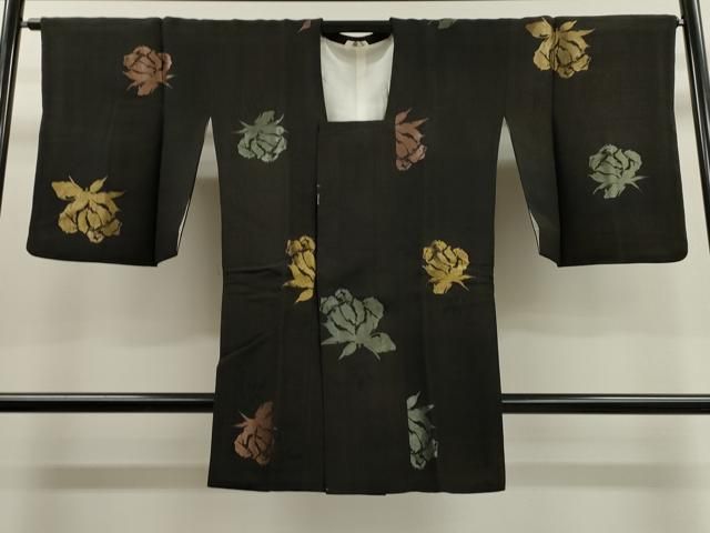 平和屋着物道行コート　枝花文　黒地　金糸　ロング丈　正絹　逸品　CAAL4146dy