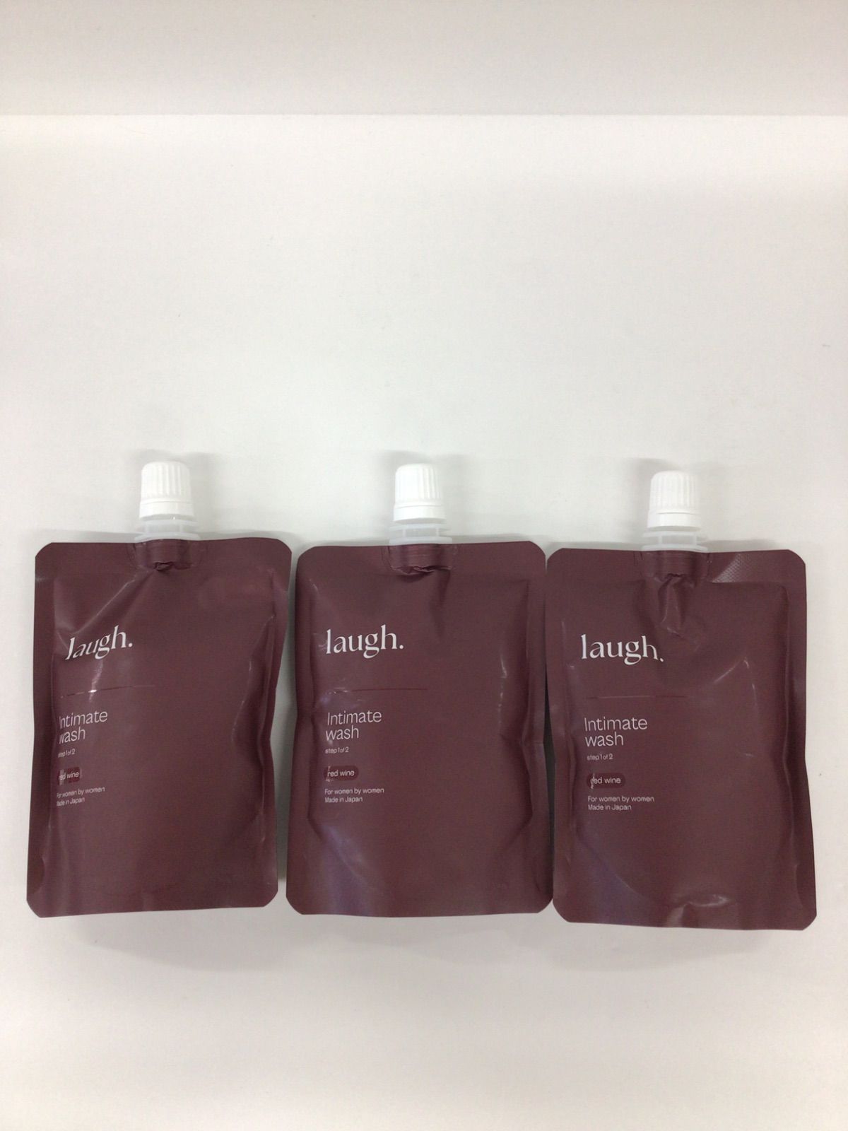 B698 laugh. Intimate Wash red wine ラフドット インティメイト