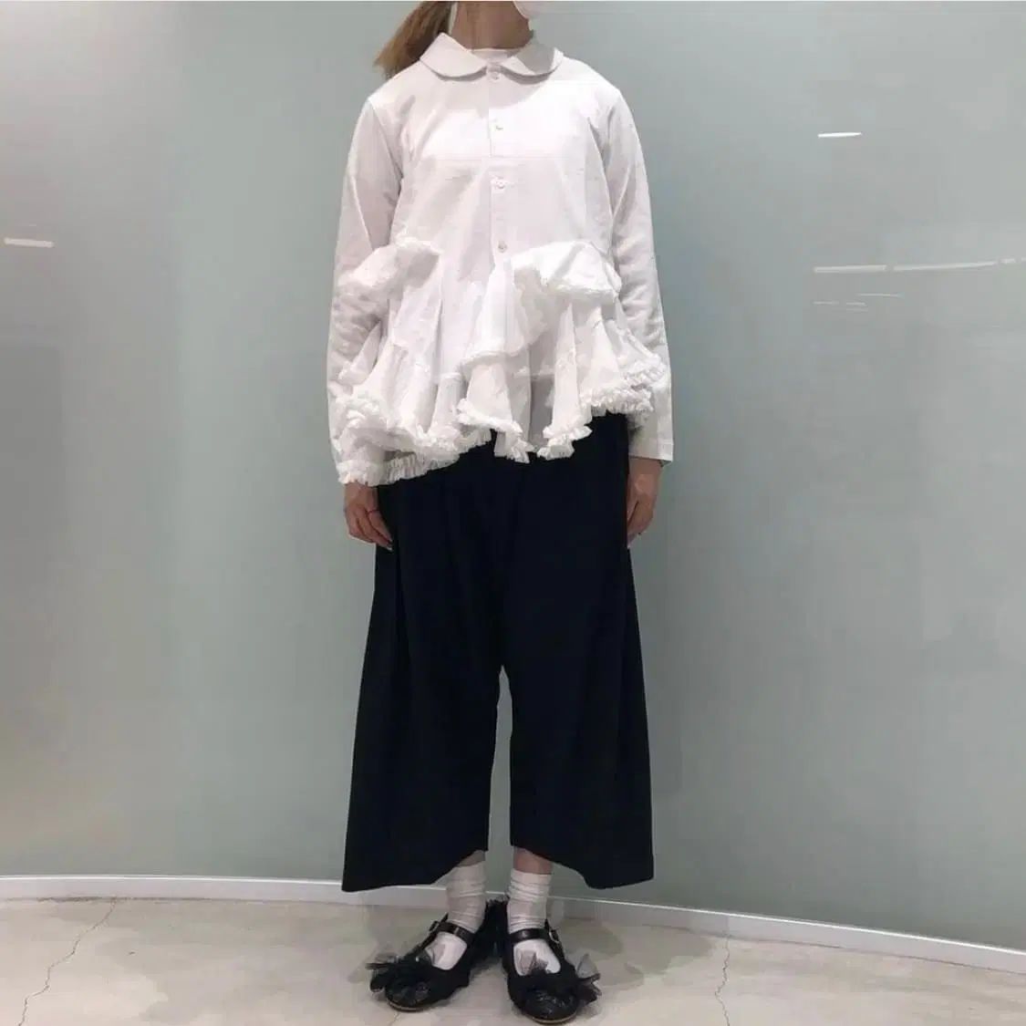 [定価10万円以上]新品タグ付きPatou リボンディティール クロップドトップ 定価10万円以上]新品タグ付きPatou リボンディティール クロップド