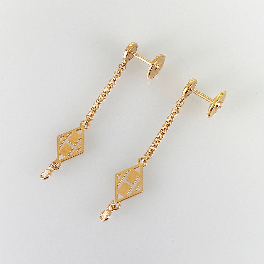 ピアス