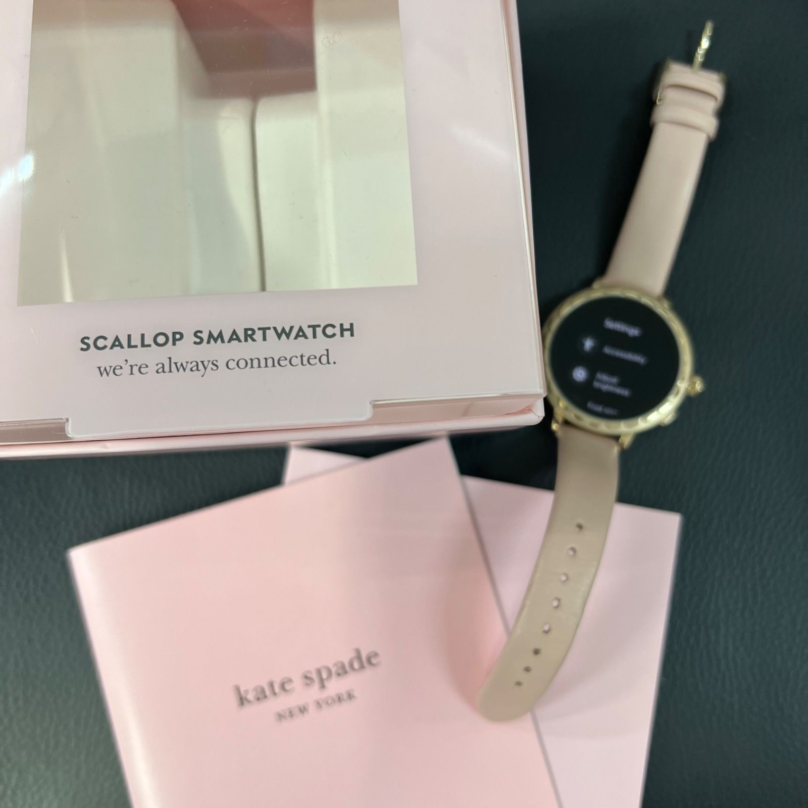 美品】kate spade ケイトスペード スマートウォッチ DW7K1 レザー ...