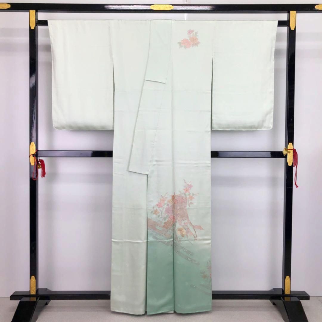付下げ 汕頭刺繍 蘇州刺繍 御所車 牡丹 桔梗 白緑色 K-2298 付下げ 汕頭刺繍 蘇州刺繍 御所車 牡丹 桔梗 白緑色 K-2298
