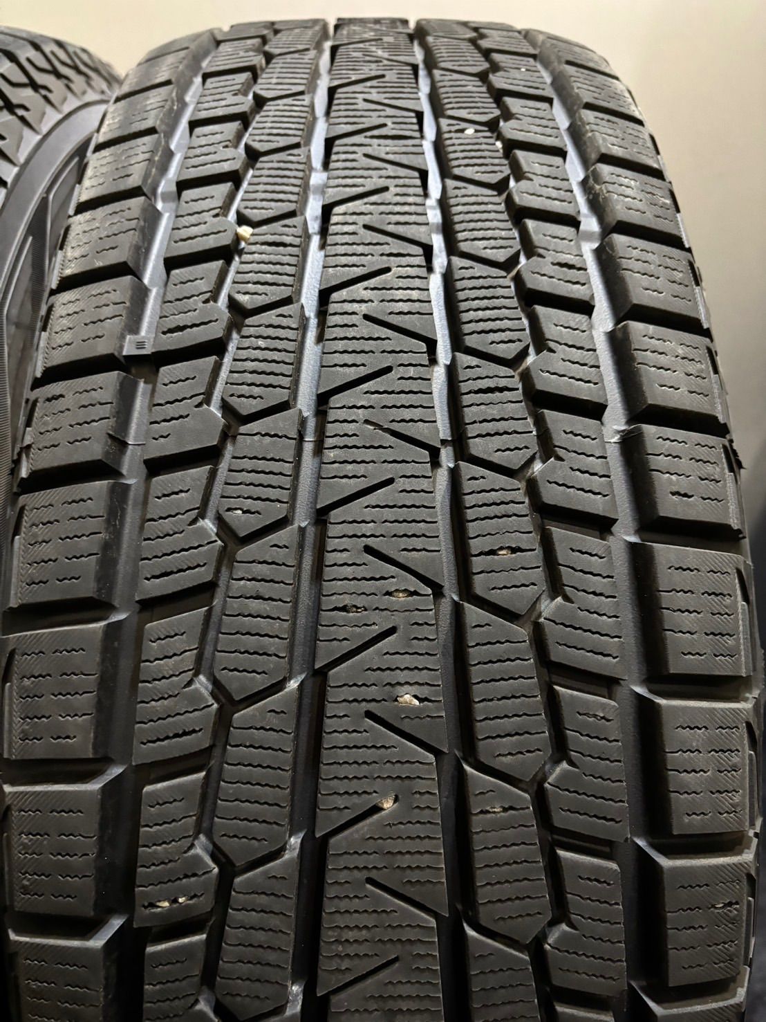 235|65R17