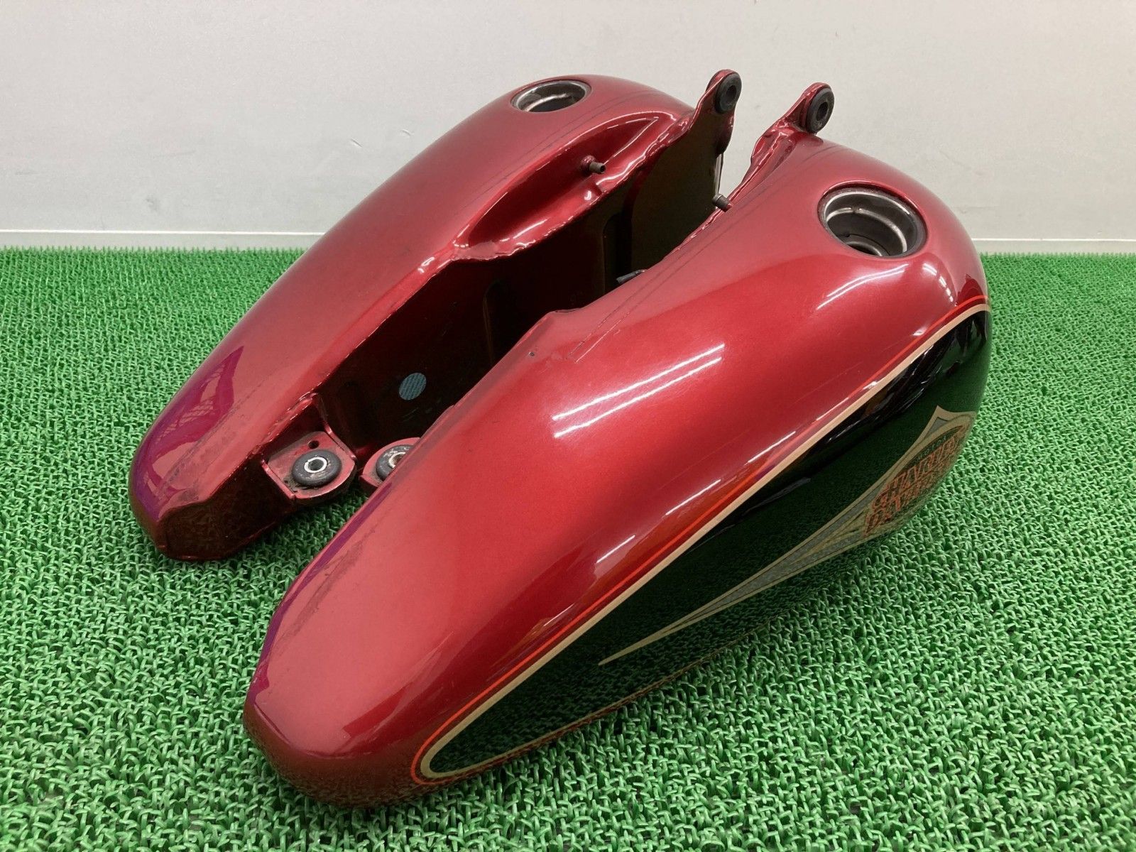 FLSTC1340 タンク 左右 赤 黒 ハーレー 純正 バイク 部品 ソフテイル 98年 ヘリテイジ エボ EVO 車検 Genuine sU