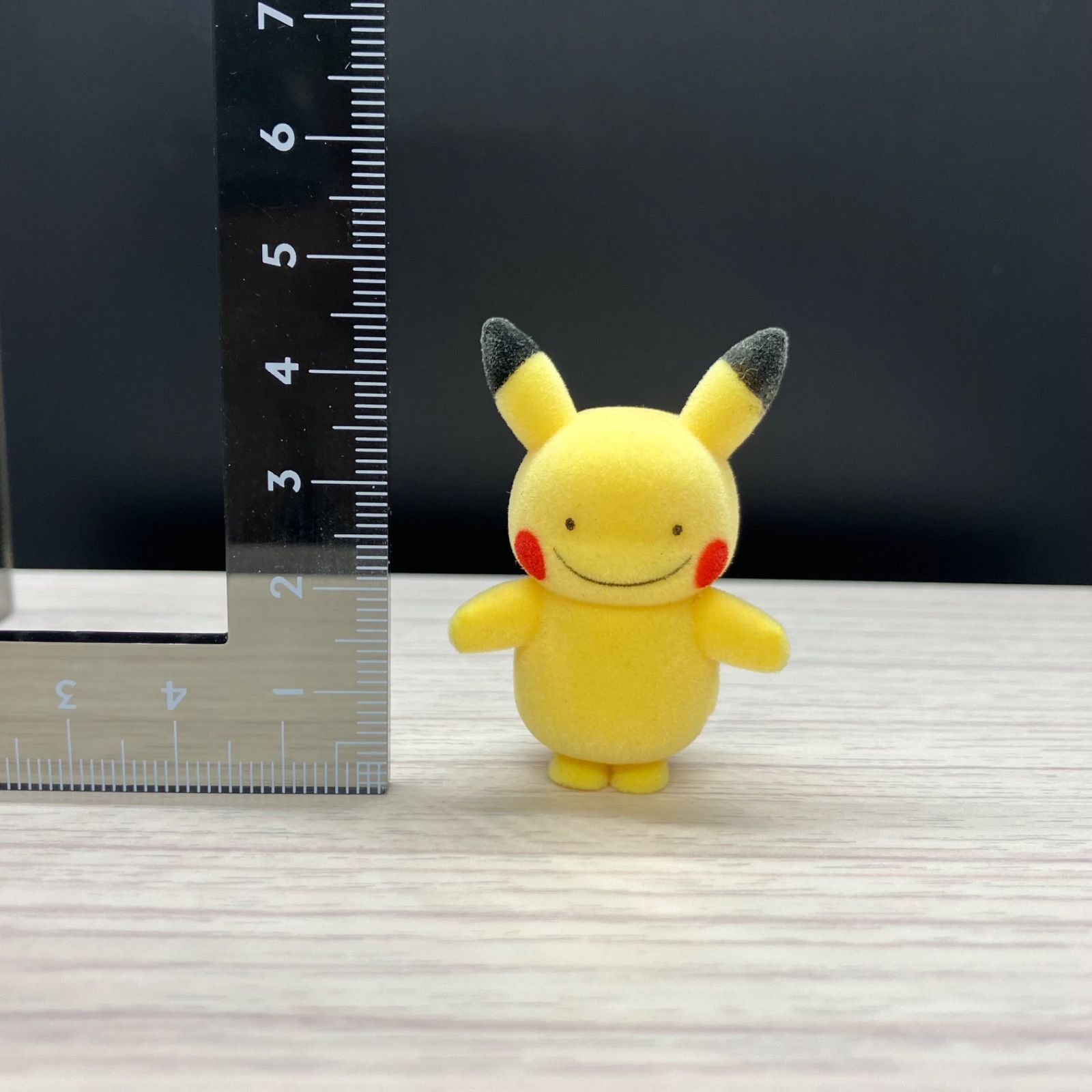 ピカチュウ メタモンフィギュア ポケモン メタモン 変身 ピカチュウ ソフビ フィギュア レアの
