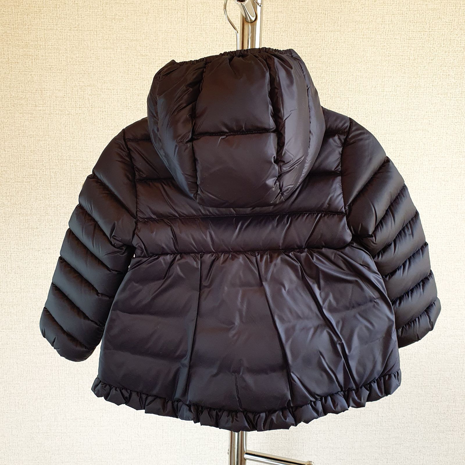 無料発送 新品、未使用 【新品・未使用】MONCLER baby ダウン