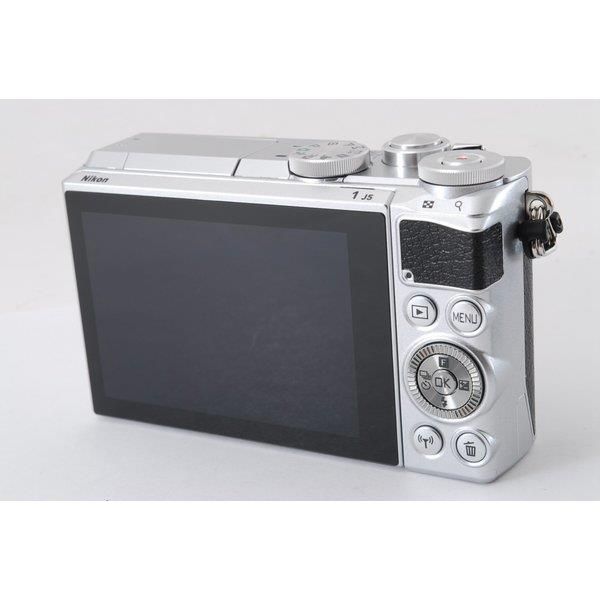 【最終値下！】Nikon D40 ダブルズームレンズ　シルバー 最終値下！】Nikon D40 ダブルズームレンズ シルバー 最終値下