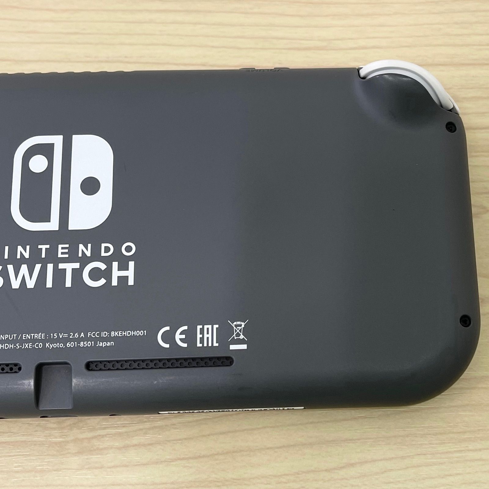 美品　ニンテンドースイッチライト　グレー　Nintendo　Switch