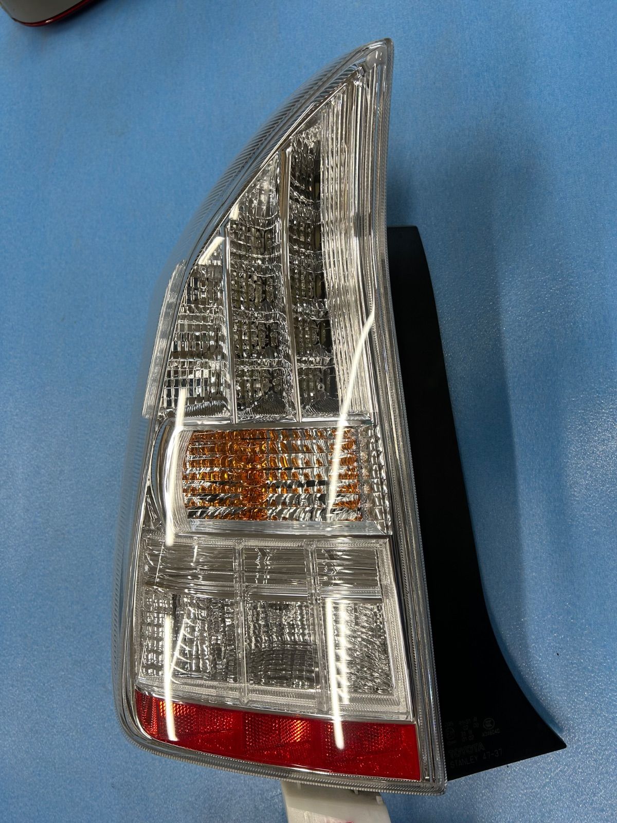 プリウス30前期　テールランプ　純正　左右 プリウスZVW30前期【TOYOTA】トヨタPRIUS純正USテールライト左右