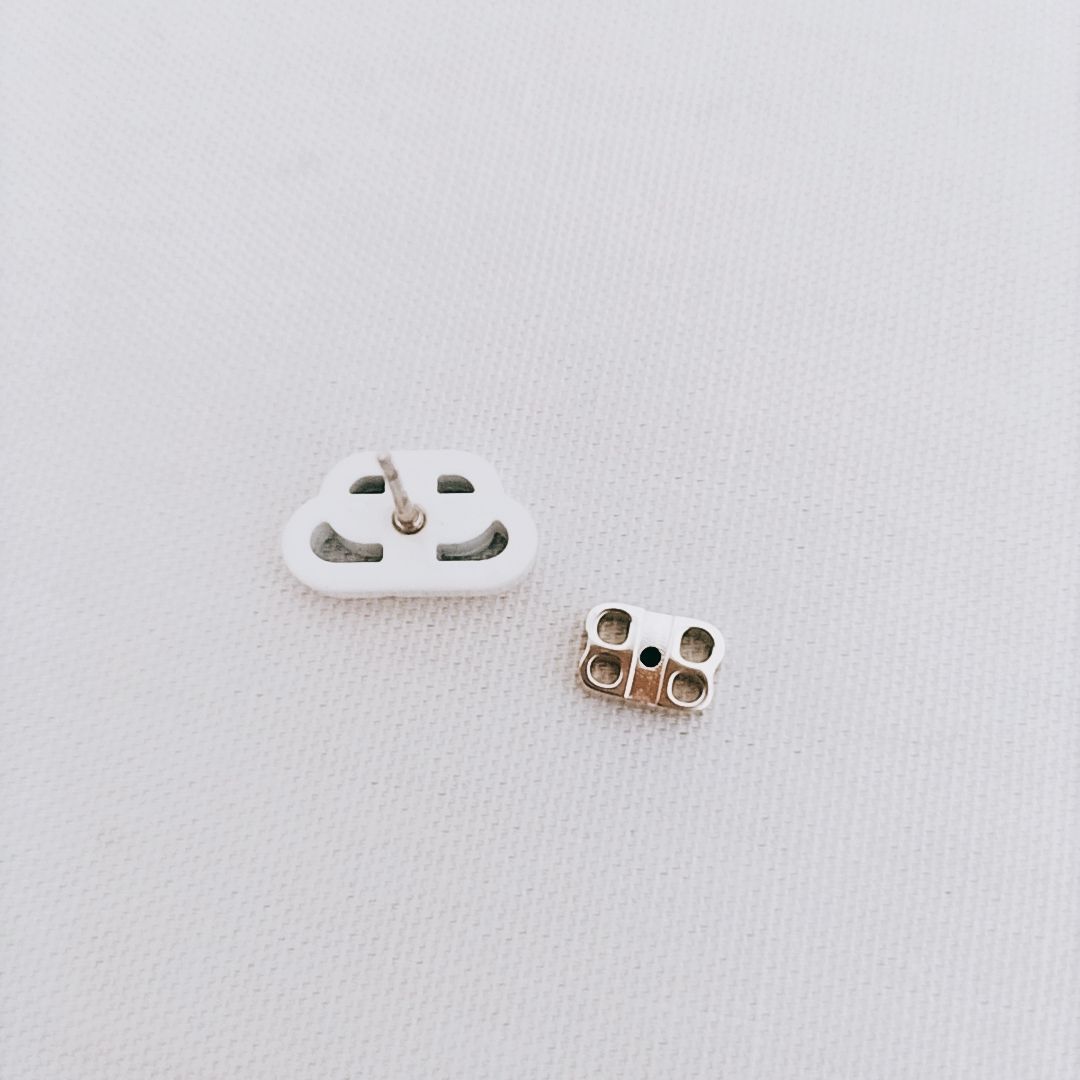 新品未使用】BALENCIAGA BB XS STUD ピアス ホワイト バレンシアガ 