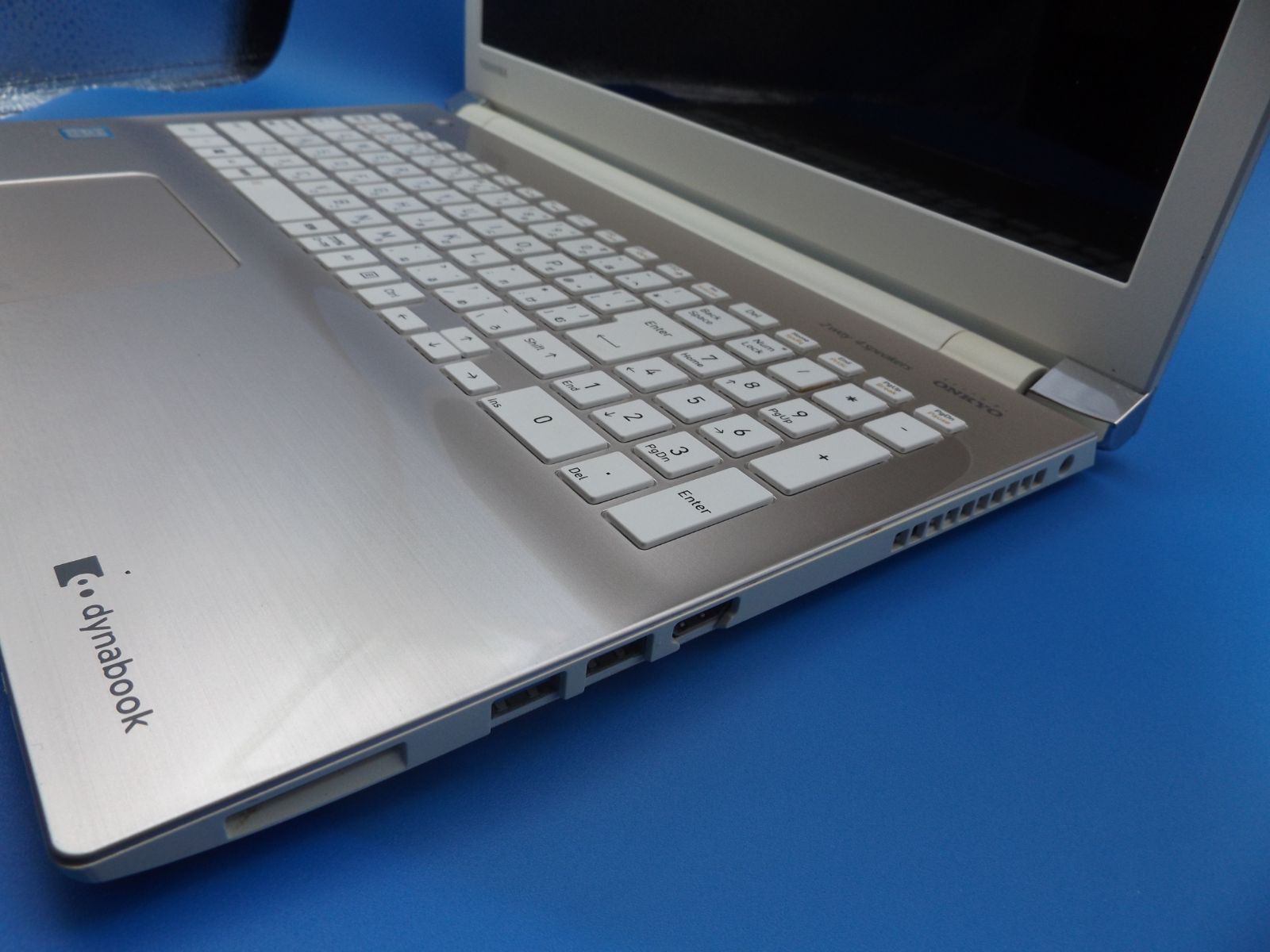 ジャンク】東芝 TOSHIBA T65/GG 第8世代 インテル Core i7 8550U