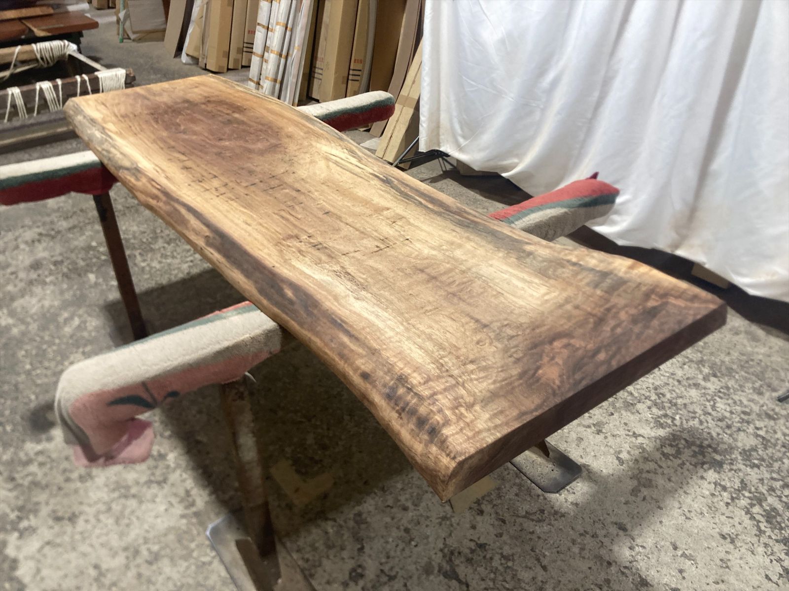 一枚板無垢 乾燥材