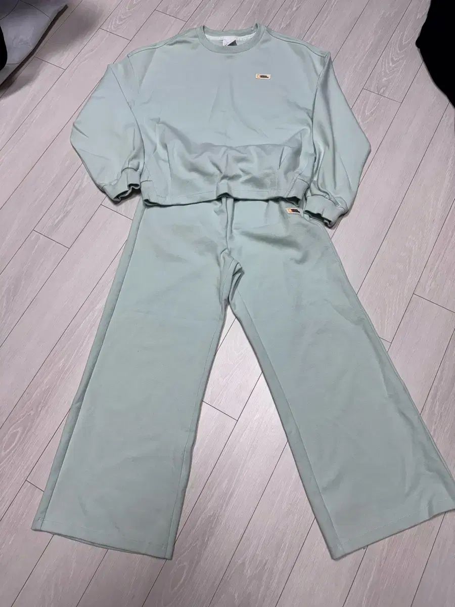 140 150 New Balance ニューバランス National Geographic ナショナルジオグラフィック キッズ セットアップ