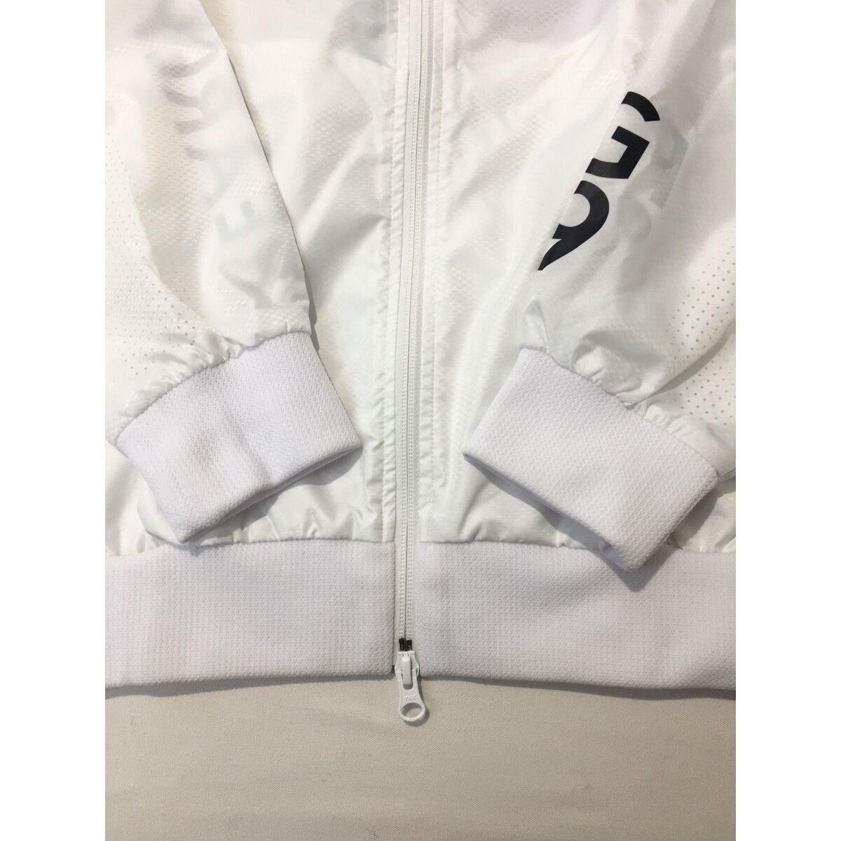 美品✨パーリーゲイツ スニード ジップ ブルゾン ロゴ ゴルフウェア 5 白 美品✨パーリーゲイツ スニード ジップ ブルゾン ロゴ ゴルフウェア 5