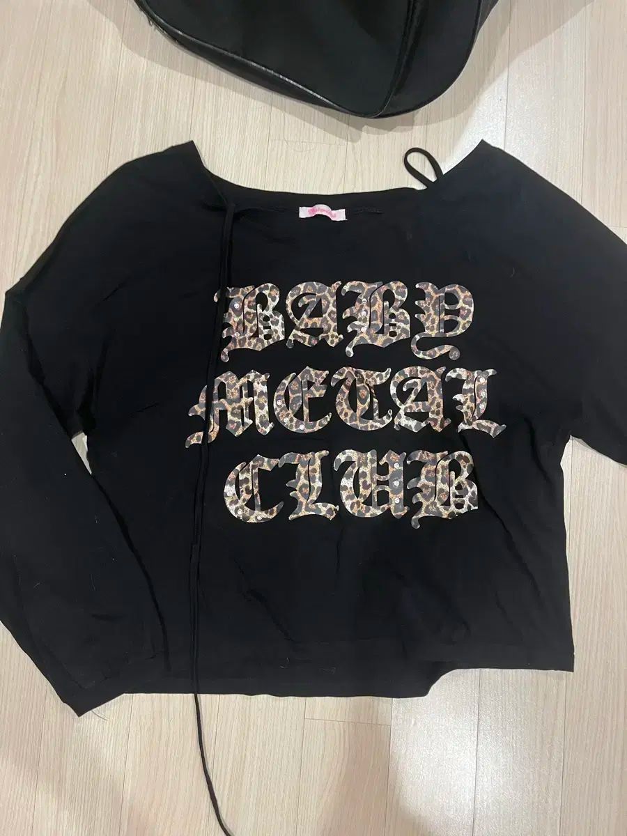 雷市場（ポンジャン）商品韓国直送】 緊急/ Babymetalclub レオパードストリング T シャツ 黒 ／ ギャル 姉ギャル ロブ - メルカリ