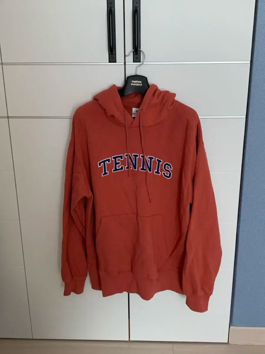 フード付きTシャツ