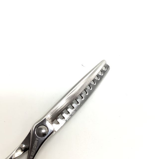 理美容シザー ハサミ 仕上げ 右利き 中古美品 ARTEC アーテック 光 理